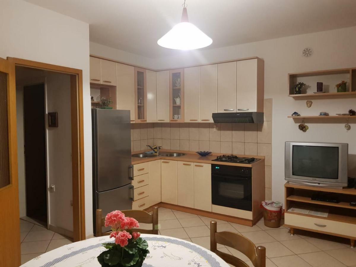 Apartman Nino Donji Okrug  エクステリア 写真